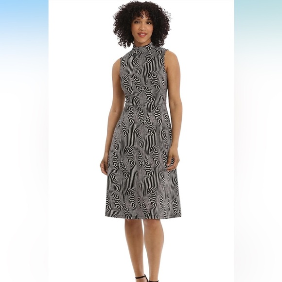 Maggy London Mock Neck Midi Dress - Picture 2 of 9